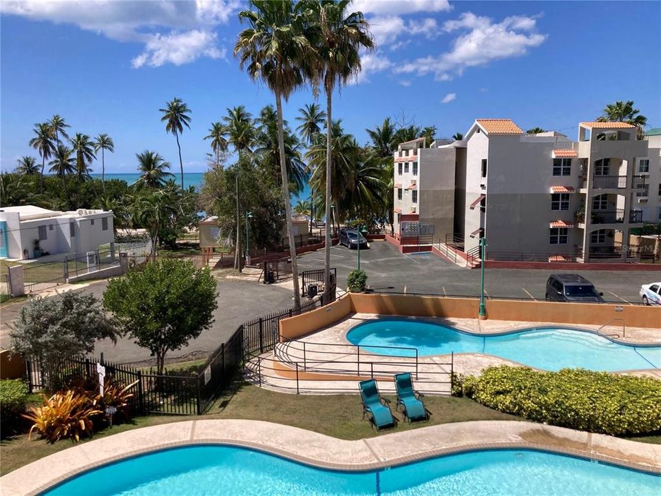 Recently Sold: $275,000 (2 beds, 2 baths, 983 Square Feet)