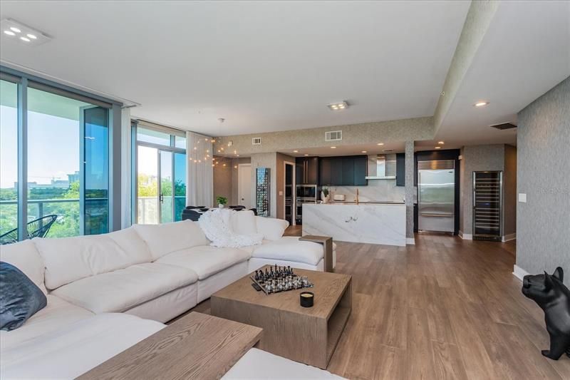 Recently Sold: $830,000 (2 beds, 2 baths, 2000 Square Feet)