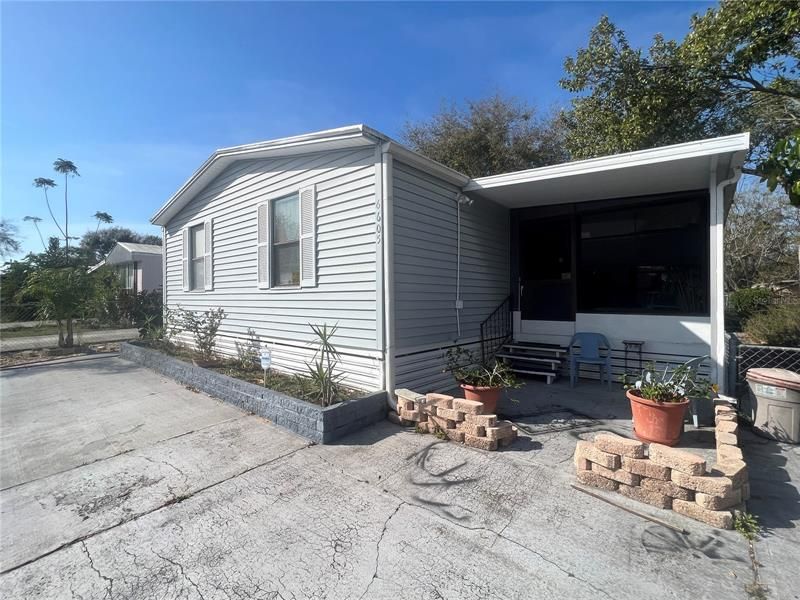 Recently Sold: $125,000 (3 beds, 2 baths, 1440 Square Feet)