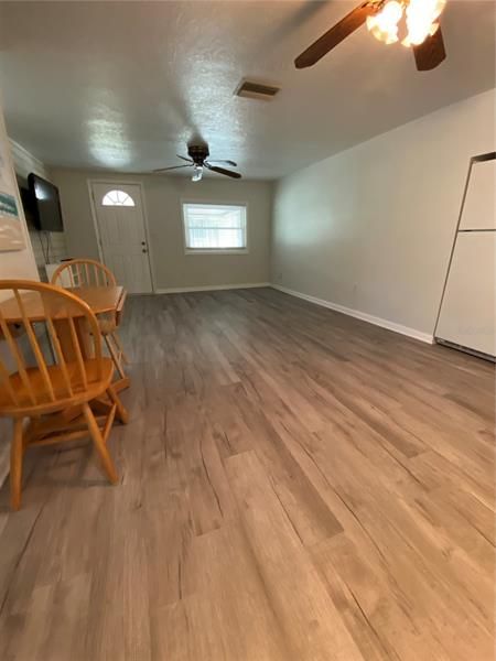 Recently Rented: $1,550 (2 beds, 1 baths, 756 Square Feet)