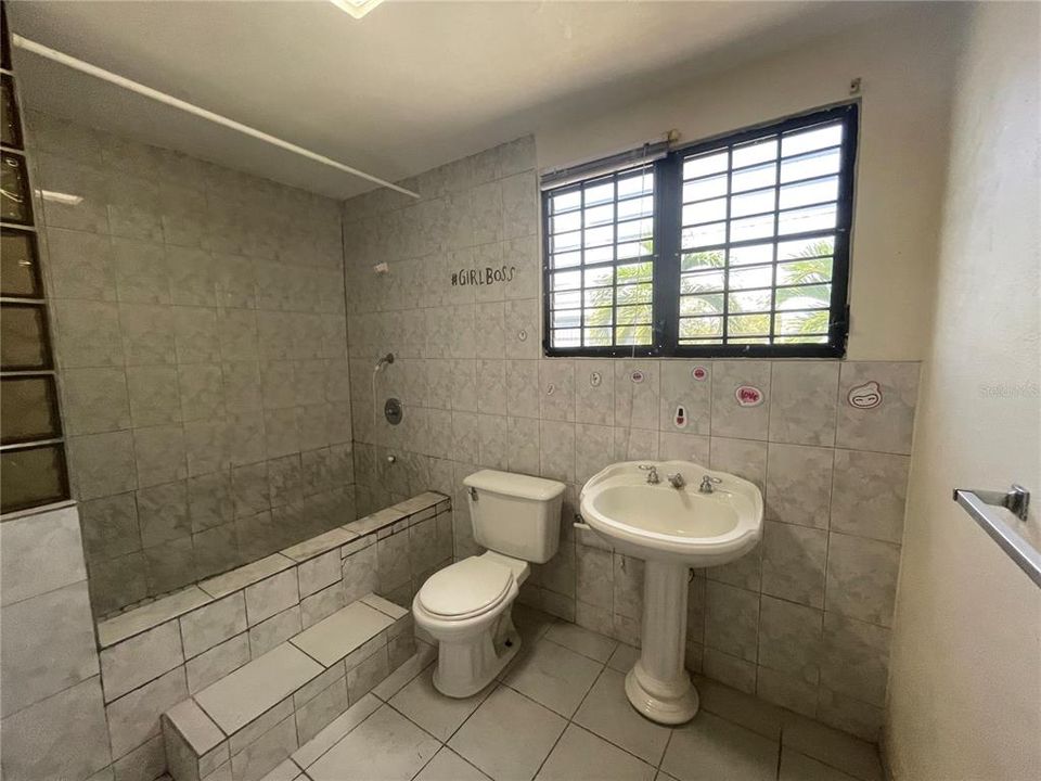 Vendido Recientemente: $119,900 (3 camas, 3 baños, 1422 Pies cuadrados)