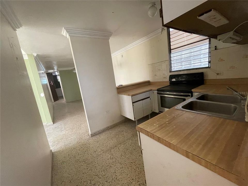 Vendido Recientemente: $119,900 (3 camas, 3 baños, 1422 Pies cuadrados)