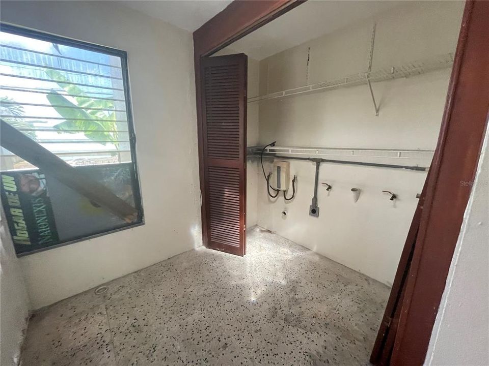 Vendido Recientemente: $119,900 (3 camas, 3 baños, 1422 Pies cuadrados)