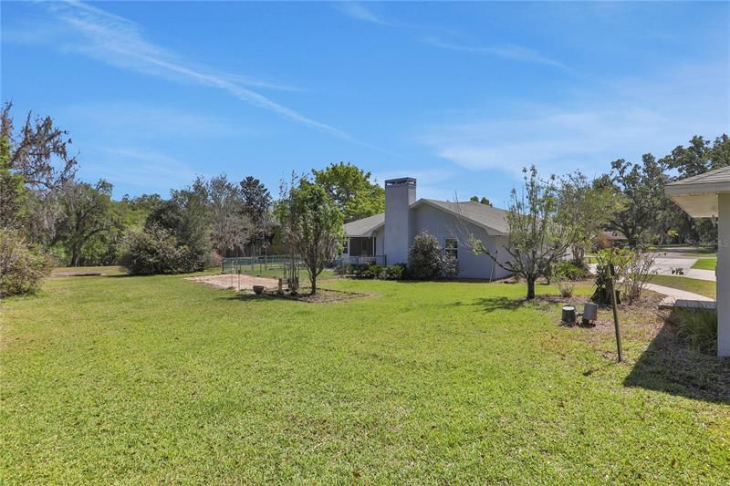 Recently Sold: $399,000 (3 beds, 2 baths, 2005 Square Feet)