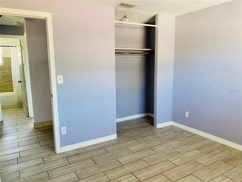 Recently Rented: $1,350 (2 beds, 1 baths, 700 Square Feet)