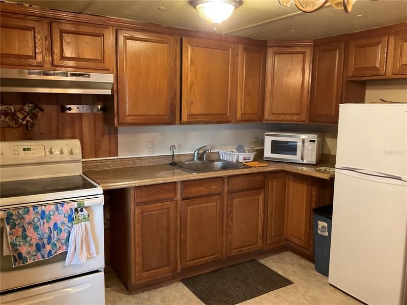 Recently Sold: $108,500 (2 beds, 1 baths, 672 Square Feet)