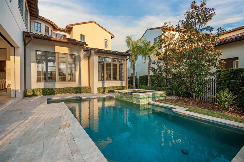 Recently Sold: $5,875,000 (5 beds, 6 baths, 5062 Square Feet)