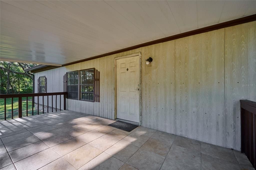 Front porch offers textured tile