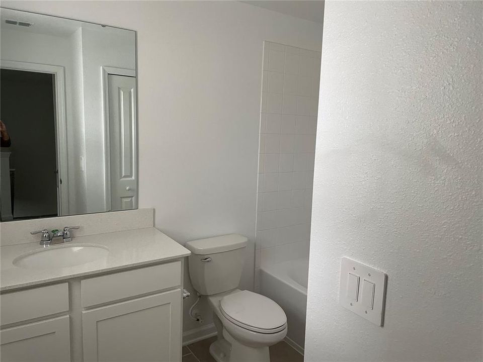 最近租的: $2,800 (4 贝兹, 2 浴室, 2000 平方英尺)