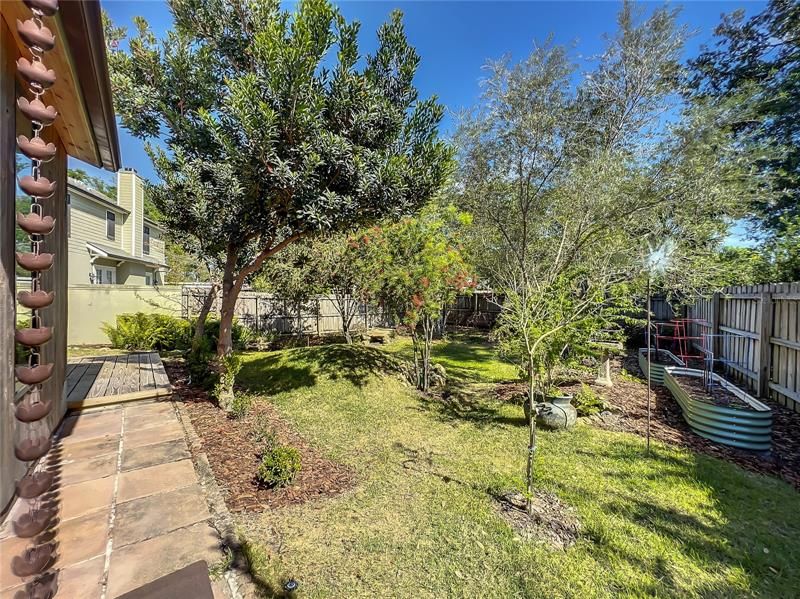 Recently Sold: $575,000 (2 beds, 2 baths, 1428 Square Feet)