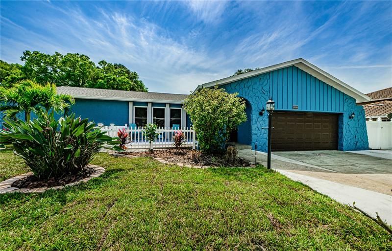 Recently Sold: $645,000 (3 beds, 2 baths, 2086 Square Feet)