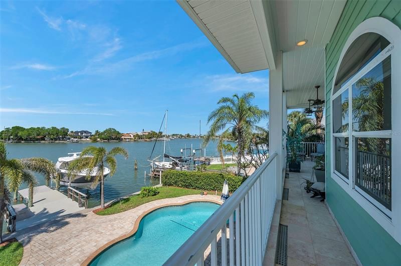 Recently Sold: $2,600,000 (3 beds, 3 baths, 3135 Square Feet)