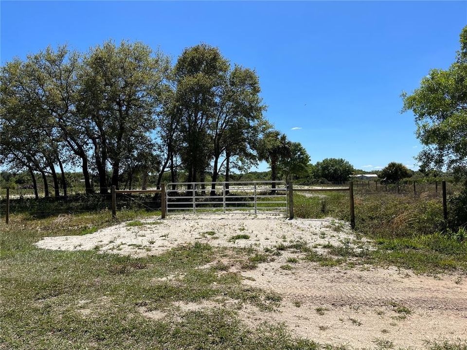 Vendido Recientemente: $42,900 (1.25 acres)