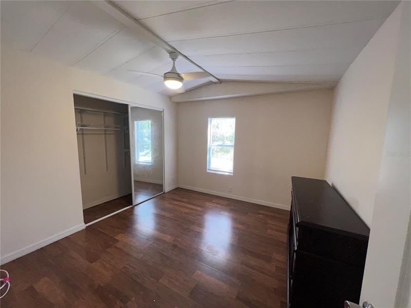 Recently Sold: $69,900 (2 beds, 1 baths, 784 Square Feet)