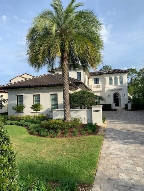 Recently Sold: $5,095,000 (4 beds, 3 baths, 4244 Square Feet)