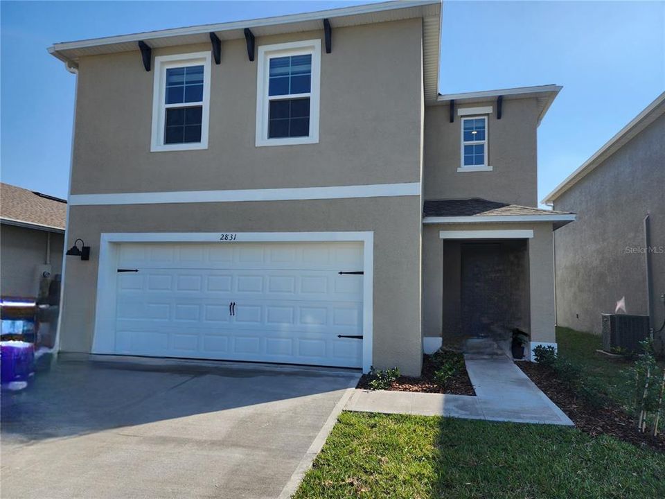 Vendido Recientemente: $427,990 (4 camas, 2 baños, 2164 Pies cuadrados)