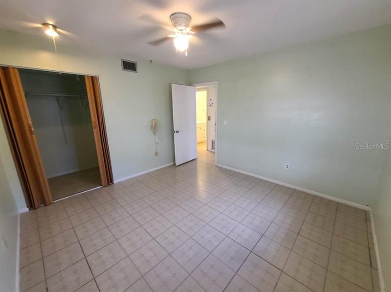 Recently Sold: $224,980 (2 beds, 1 baths, 1088 Square Feet)