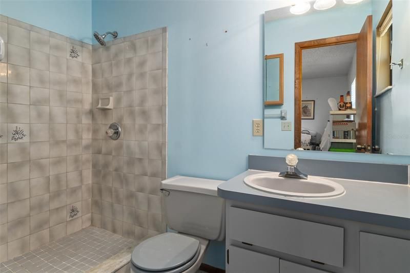 最近售出: $269,500 (2 贝兹, 2 浴室, 1476 平方英尺)