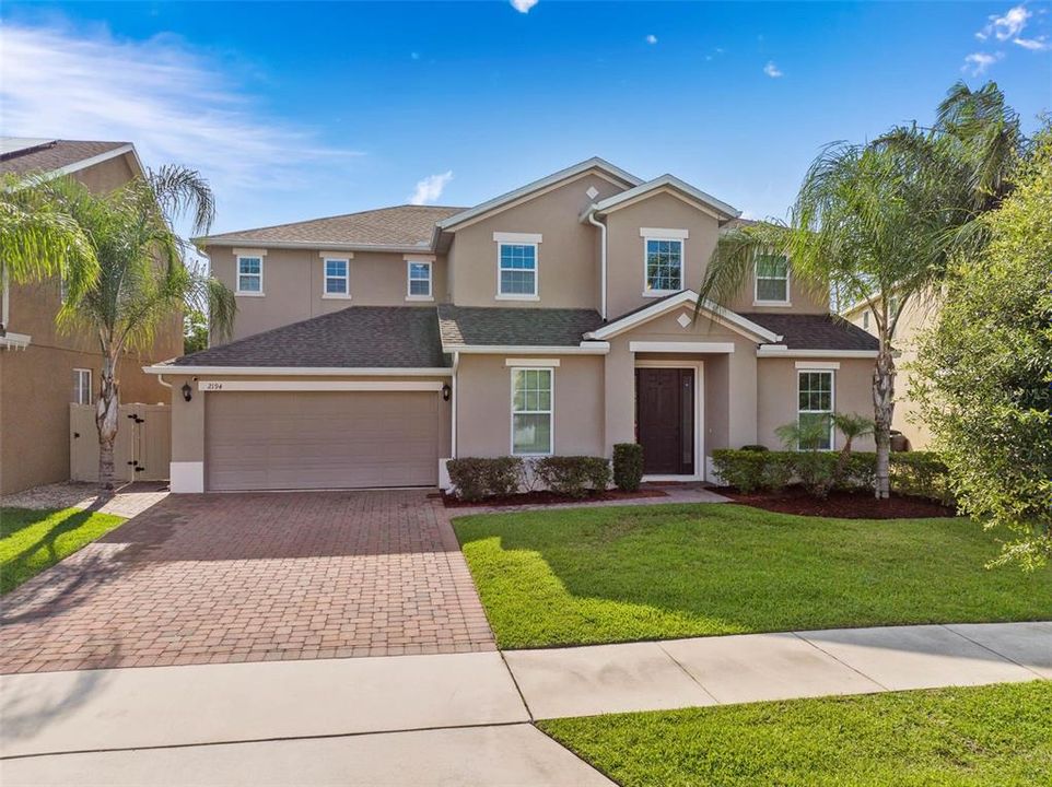 Recently Sold: $600,000 (5 beds, 3 baths, 3875 Square Feet)