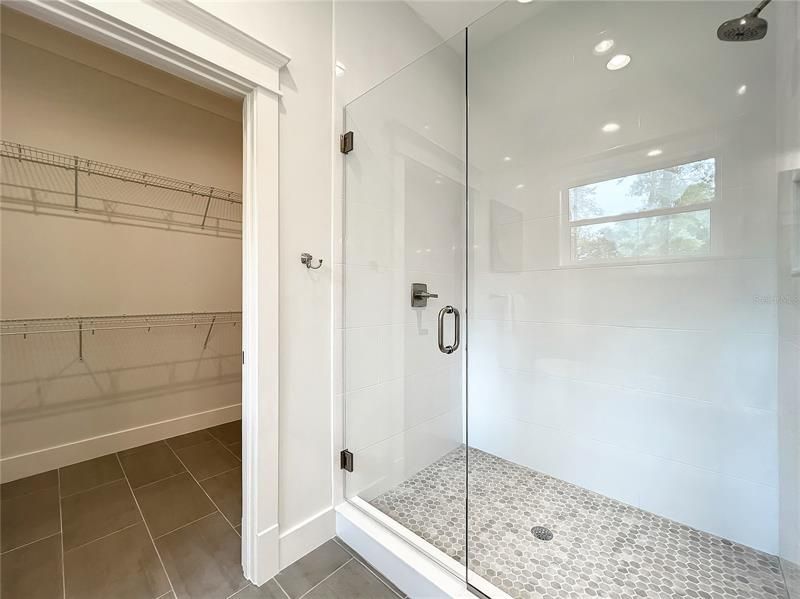 最近售出: $619,900 (4 贝兹, 2 浴室, 2376 平方英尺)