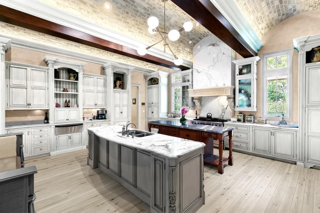 Virtual Staging of Kitchen