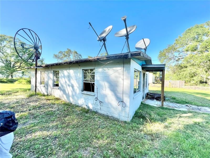 Recently Sold: $57,900 (3 beds, 1 baths, 864 Square Feet)