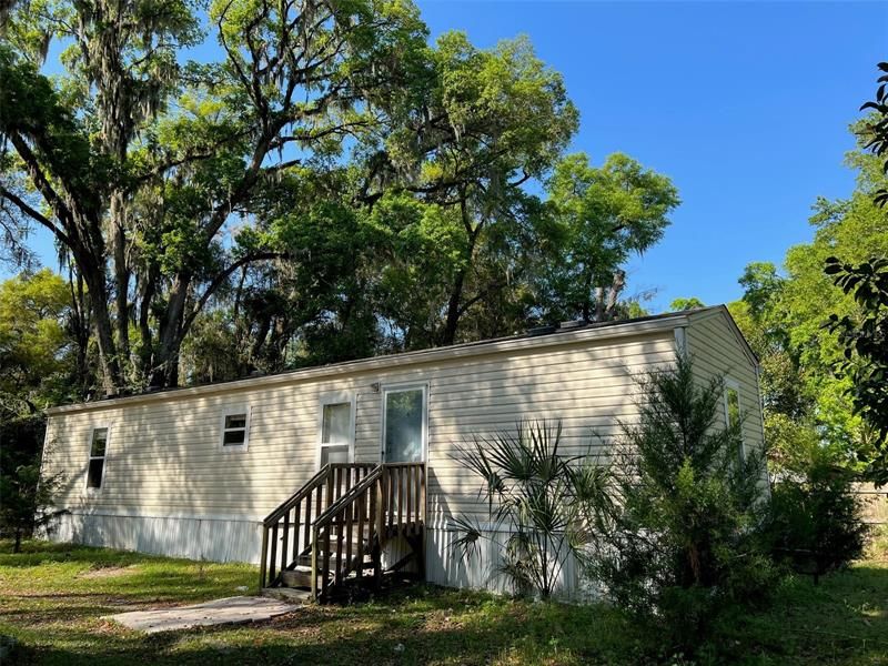 Recently Sold: $95,000 (2 beds, 2 baths, 728 Square Feet)