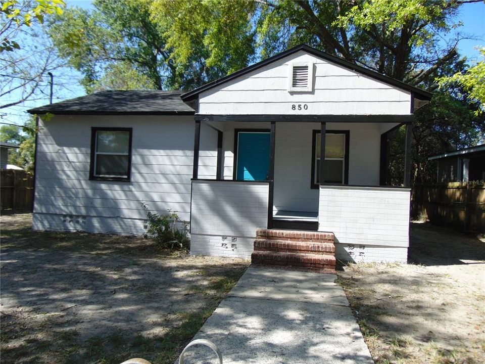 Recently Rented: $1,125 (3 beds, 1 baths, 1088 Square Feet)