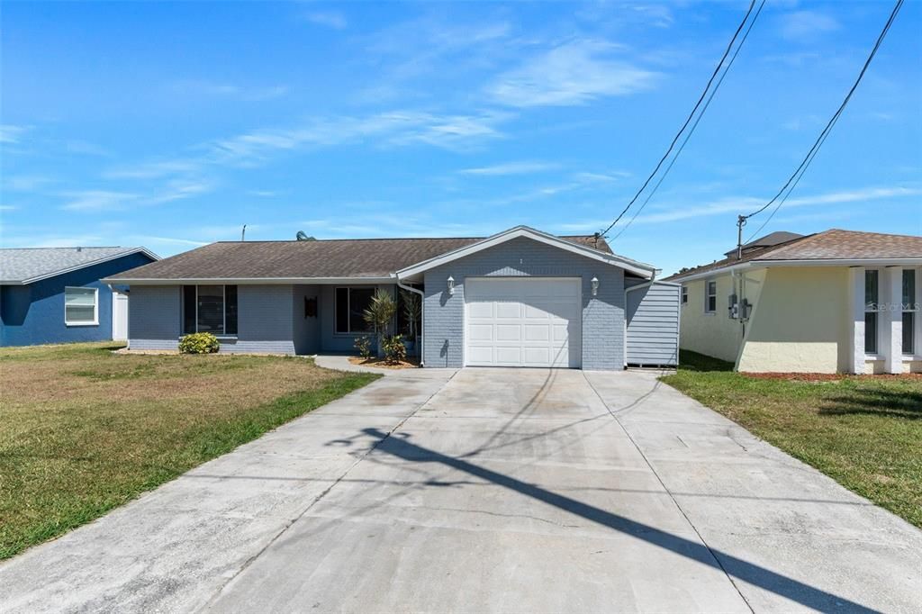 Recently Sold: $579,000 (3 beds, 2 baths, 1703 Square Feet)