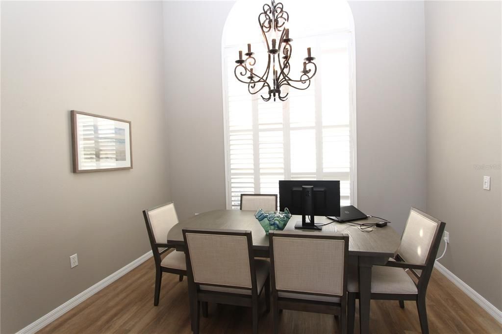 En Renta: $2,800 (3 camas, 2 baños, 1677 Pies cuadrados)