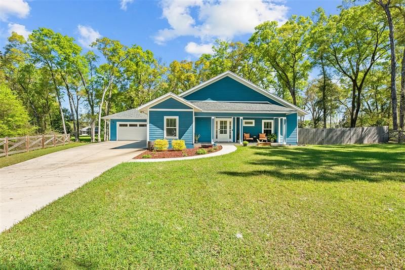 Recently Sold: $350,000 (4 beds, 2 baths, 1793 Square Feet)