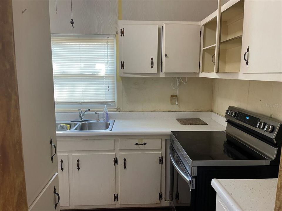 Recently Sold: $182,000 (3 beds, 1 baths, 1248 Square Feet)