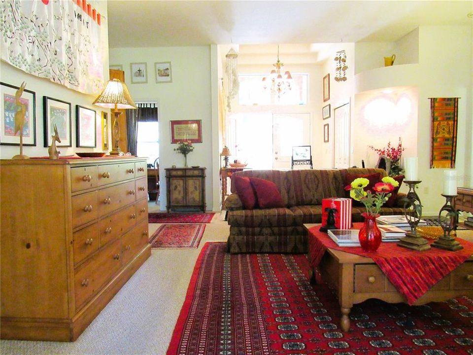 Beautiful Way To Live In This Room With High-Volume Ceiling!