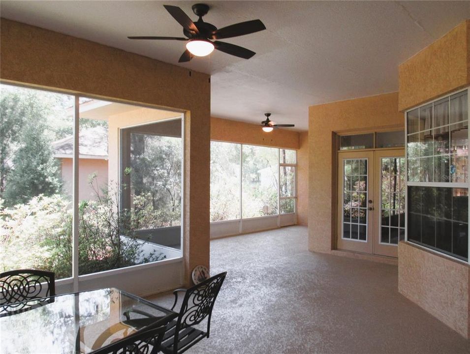 Amazing 21 x 38 Screen Enclosed Lanai With Breathtaking Views Of The Great Outdoors!