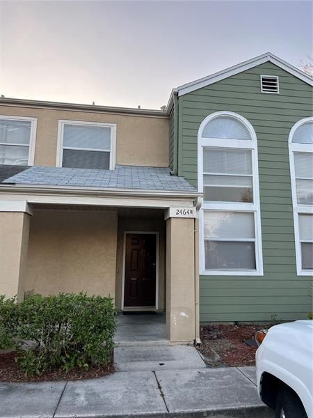 Recently Rented: $1,650 (2 beds, 2 baths, 1301 Square Feet)