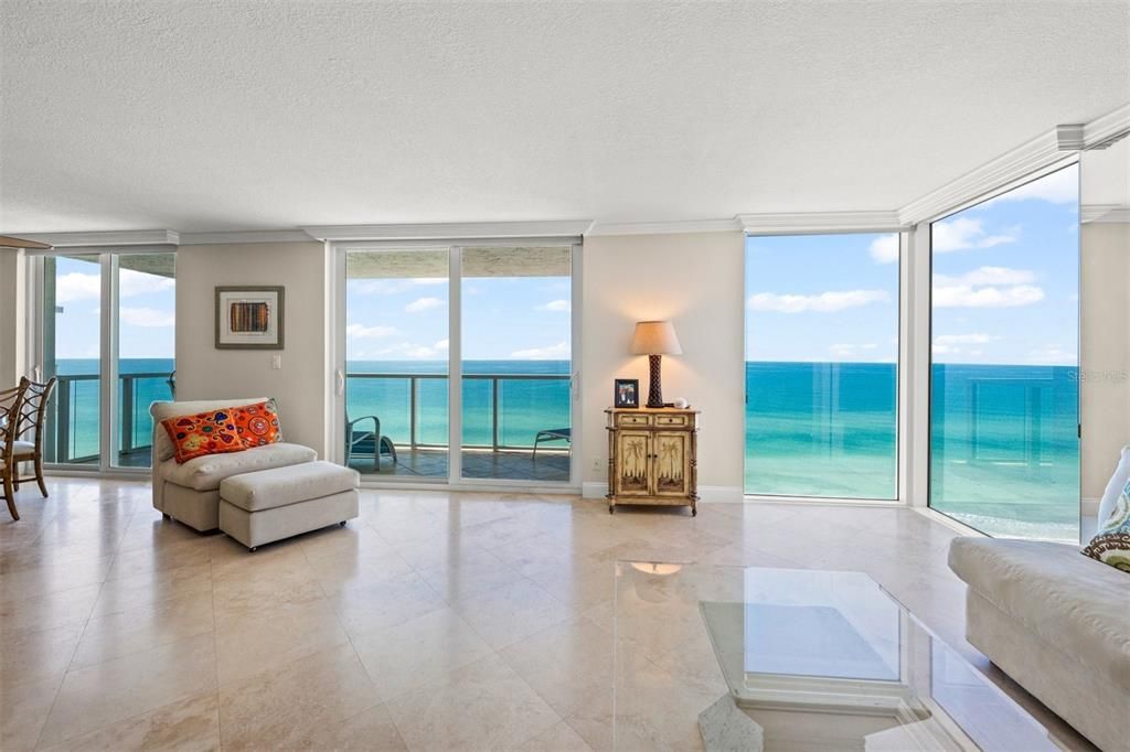 Recently Sold: $1,678,900 (2 beds, 2 baths, 1470 Square Feet)