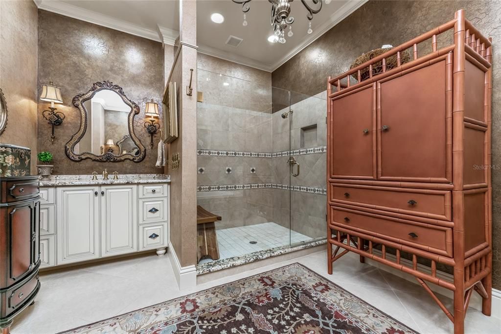 最近售出: $1,450,000 (3 贝兹, 3 浴室, 3304 平方英尺)
