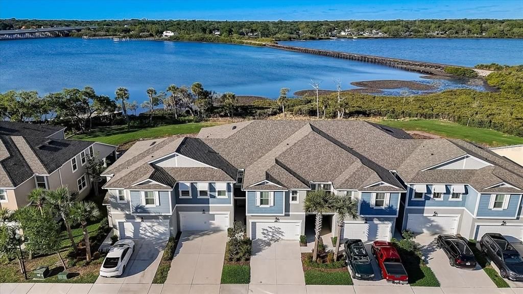 Recently Sold: $699,000 (4 beds, 3 baths, 2587 Square Feet)
