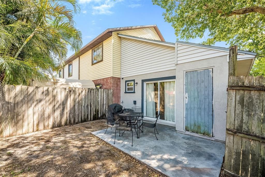 Recently Sold: $215,000 (2 beds, 2 baths, 1008 Square Feet)