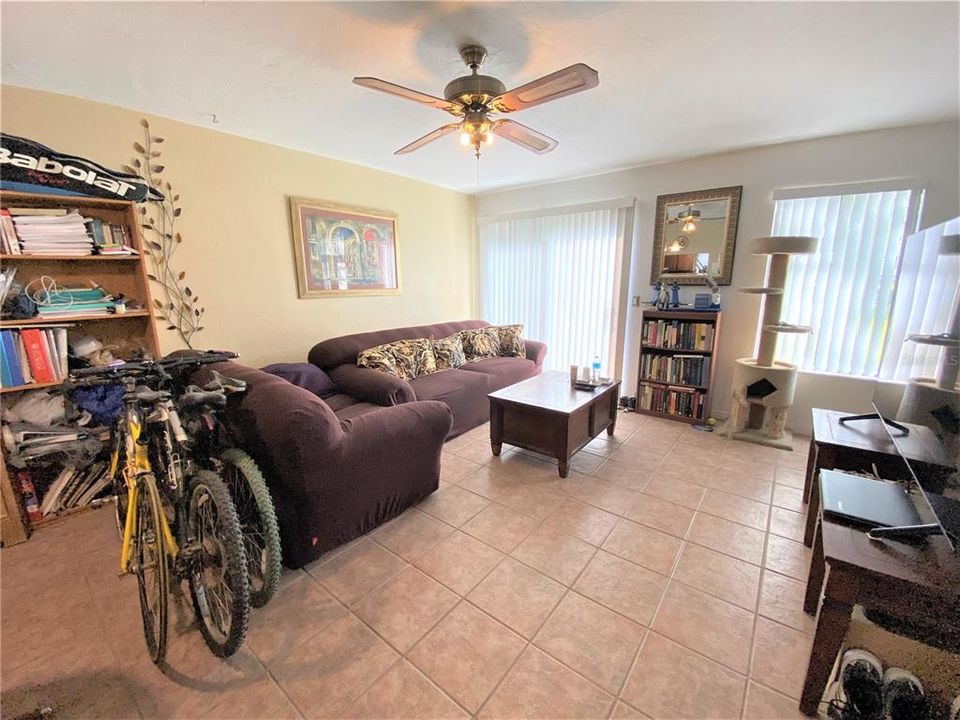 Recently Sold: $150,000 (2 beds, 1 baths, 1062 Square Feet)