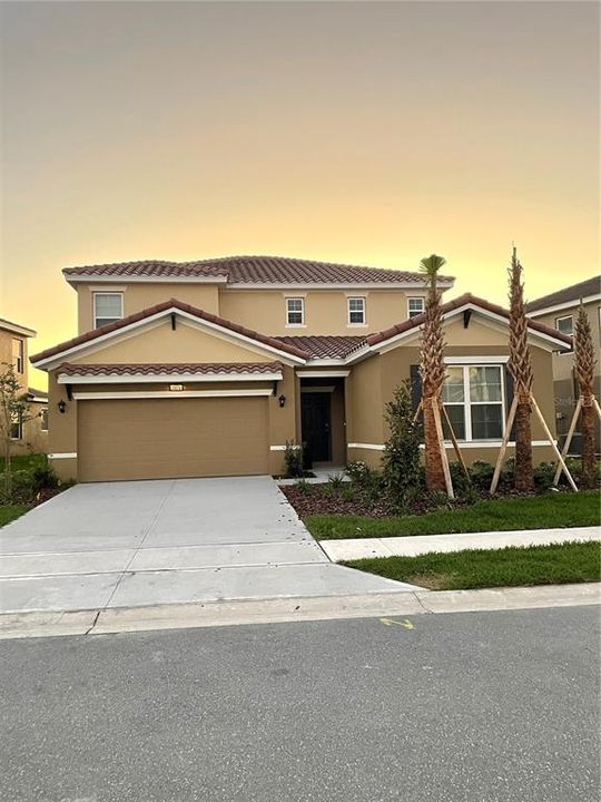 Recently Sold: $674,075 (6 beds, 5 baths, 3173 Square Feet)