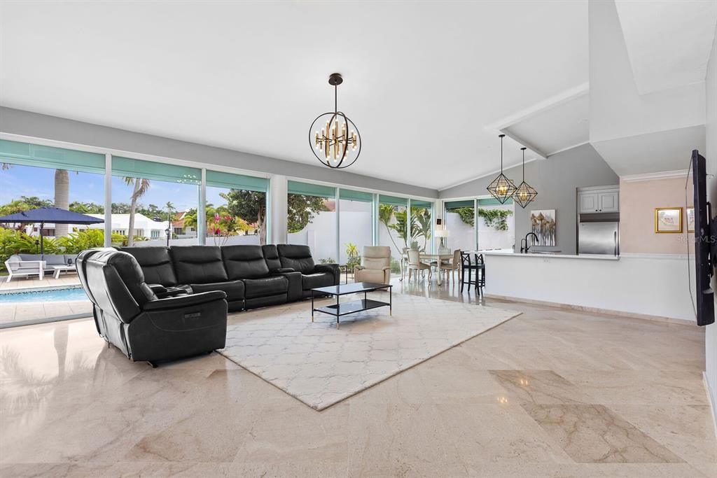 Recently Sold: $1,795,000 (5 beds, 4 baths, 5576 Square Feet)