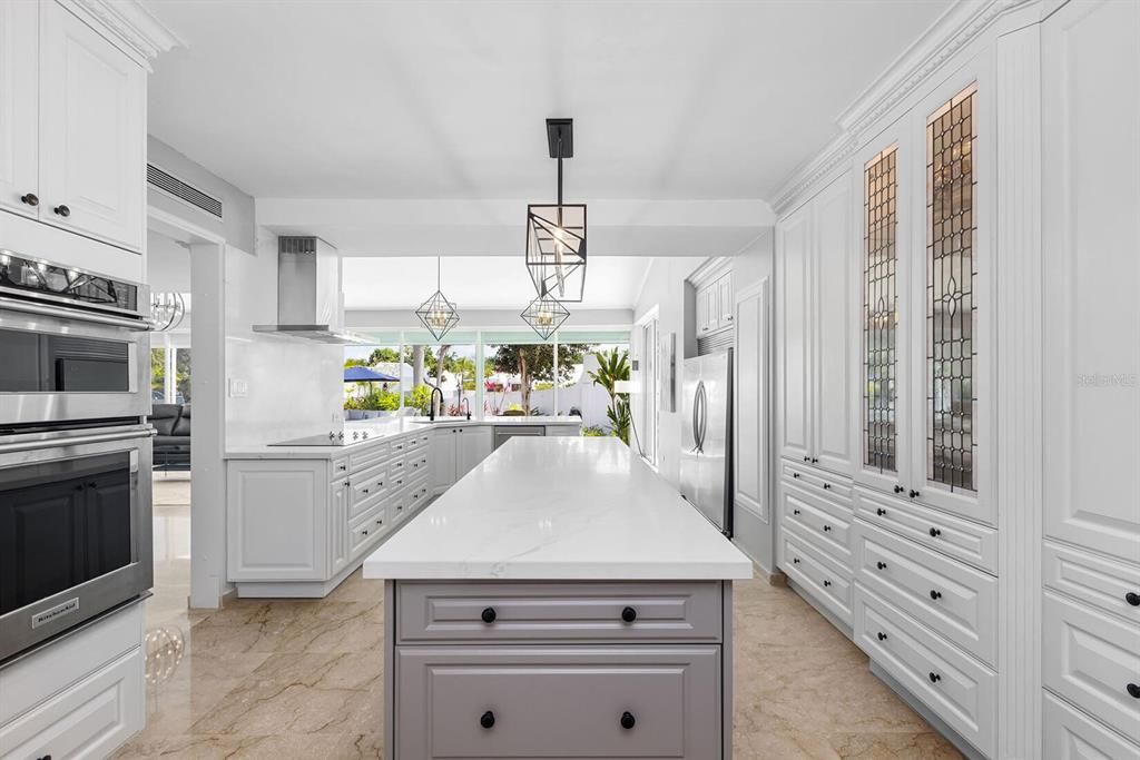 Recently Sold: $1,795,000 (5 beds, 4 baths, 5576 Square Feet)