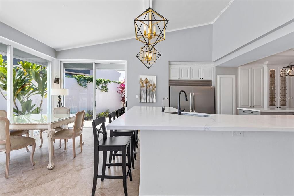 Recently Sold: $1,795,000 (5 beds, 4 baths, 5576 Square Feet)