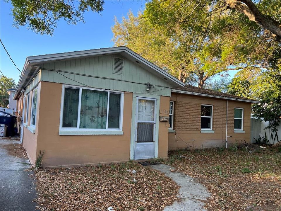 Recently Sold: $340,000 (3 beds, 2 baths, 1610 Square Feet)