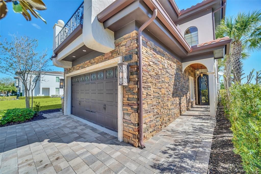 Recently Sold: $1,224,000 (5 beds, 5 baths, 3510 Square Feet)