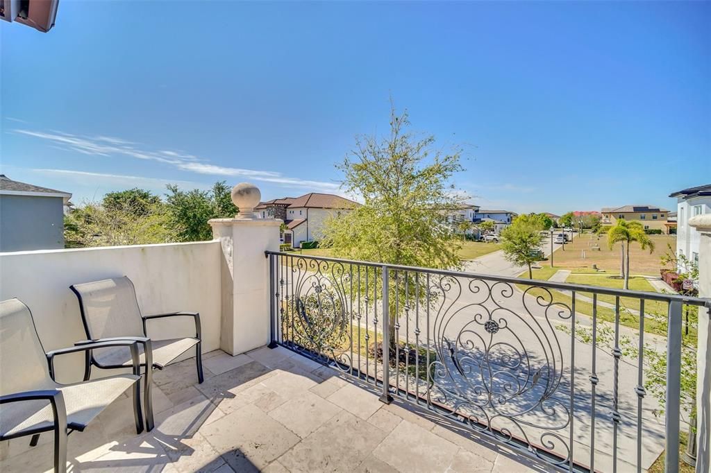 Recently Sold: $1,224,000 (5 beds, 5 baths, 3510 Square Feet)