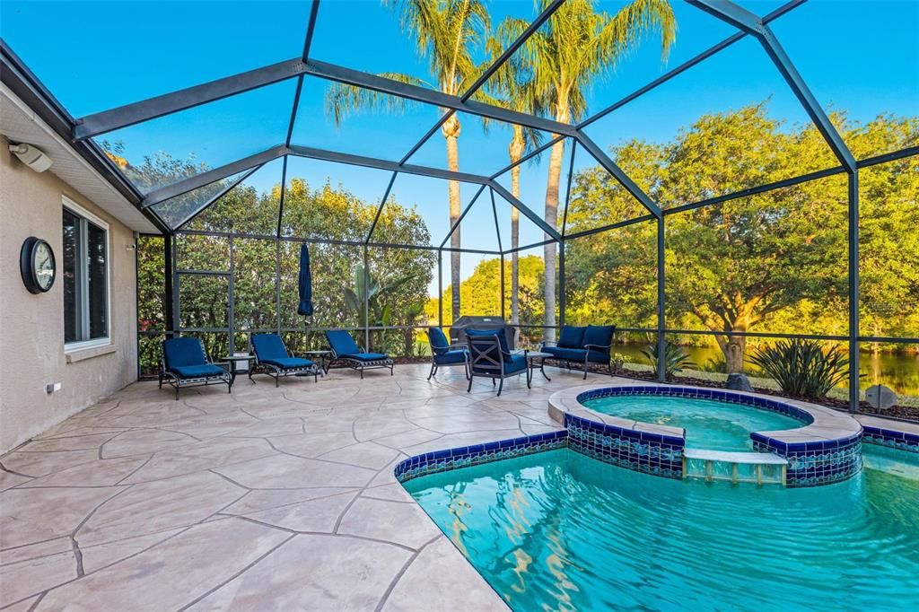 Recently Sold: $1,000,000 (5 beds, 4 baths, 3696 Square Feet)