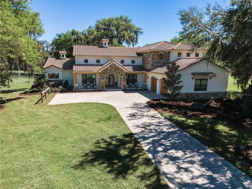 Recently Sold: $1,899,000 (5 beds, 4 baths, 4765 Square Feet)