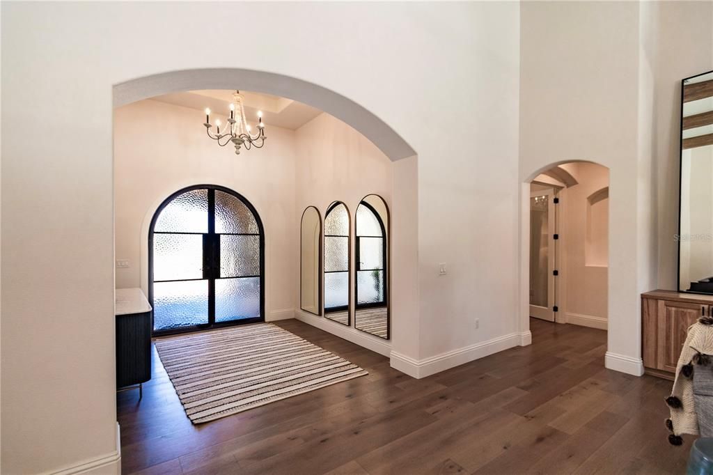 Recently Sold: $1,899,000 (5 beds, 4 baths, 4765 Square Feet)